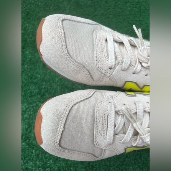 JCrew New Balance 696 Running Sneakers women size 8.5 Pre-owned - Picture 4 of 16